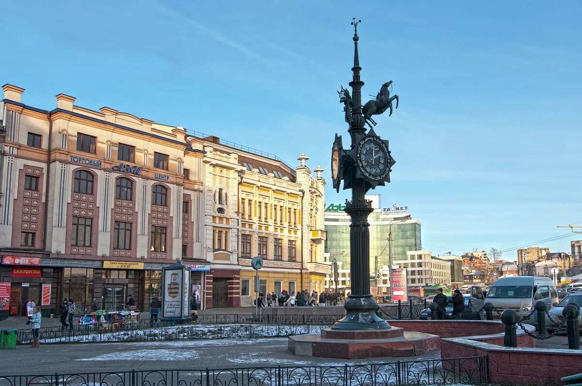 Площади казани названия. Площадь Тукая Казань. Улица Баумана Казань. Улица Баумана Казань достопримечательности. Центр города Казань площадь Тукая.