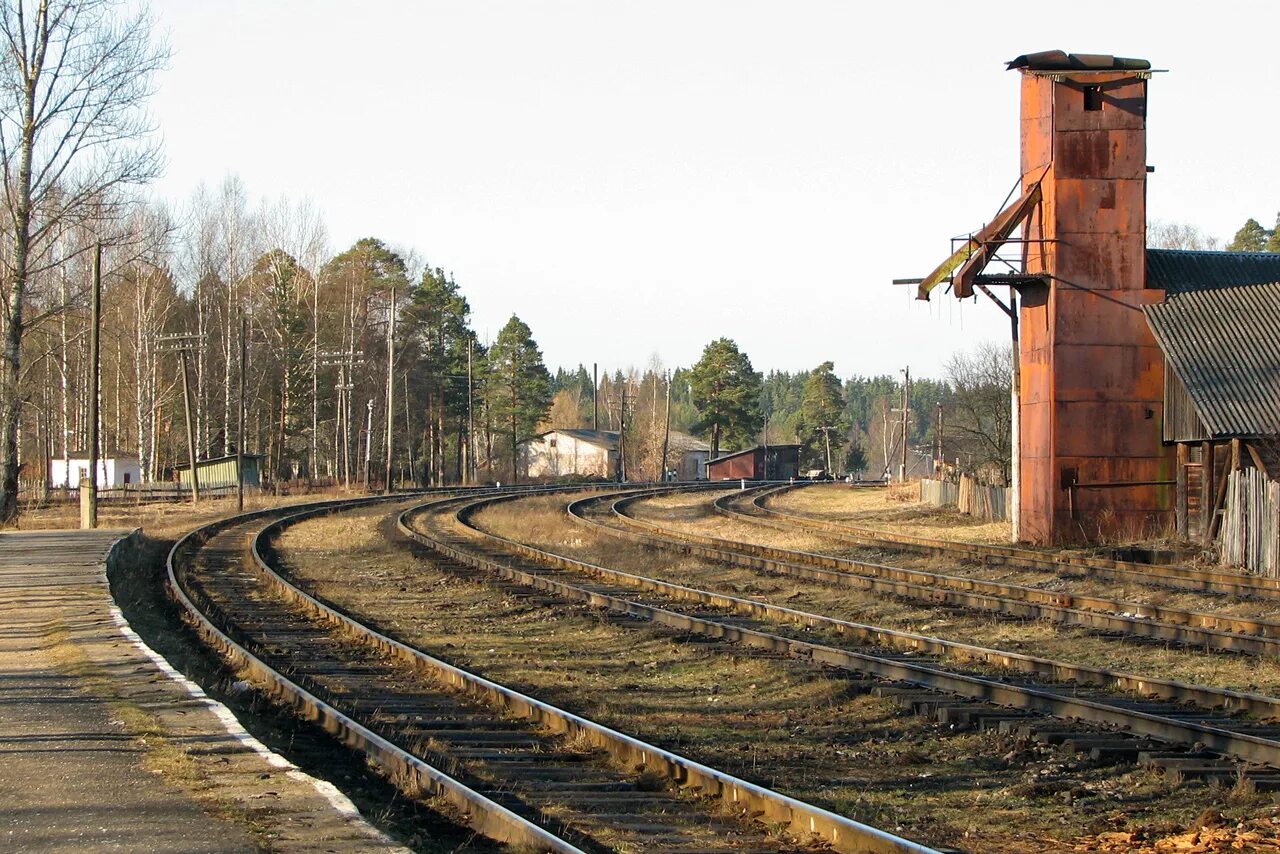 Жд станция подборовье. Сокол вологодская область станция сухона. Вологодская область станция. Станция вохтога северная. Станция семигородняя вологодской области.