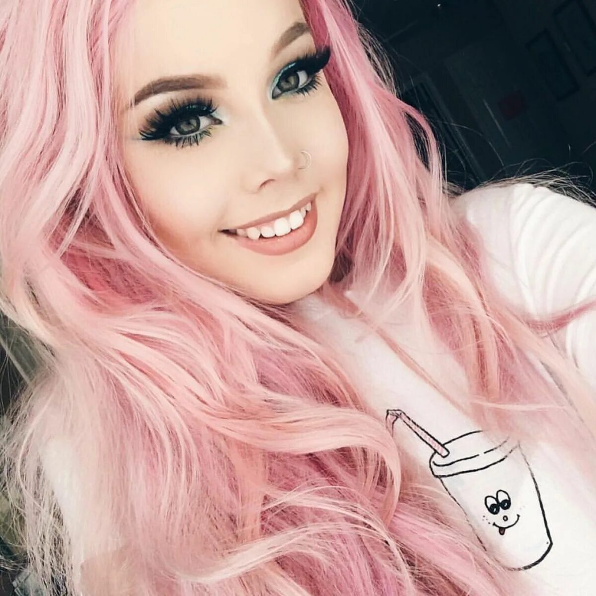 Hailie Barber розовые. Hailie Barber Pastel Pink hair. Hailie Barber синие волосы. Розовые волосы.