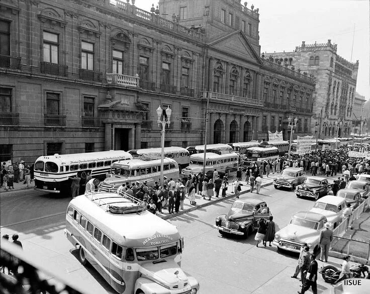 Луис маркес мексика в цвете. Латинская америка 19-20 век. Мехико в 1940 году. Mexico 1900. Мехико 1930 ые годы.