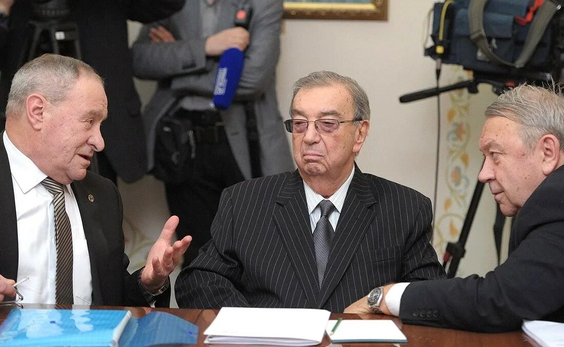 Примаков и горбачев. Примаков евгений максимович основные мероприятия. Примаков евгений максимович. Примаков евгений максимович. Примаков евгений максимович молодой.