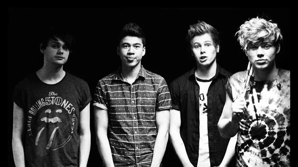 5 мая 2013. 5sos fam. 5 Seconds of Summer. 5sos 2013. Группа лето.