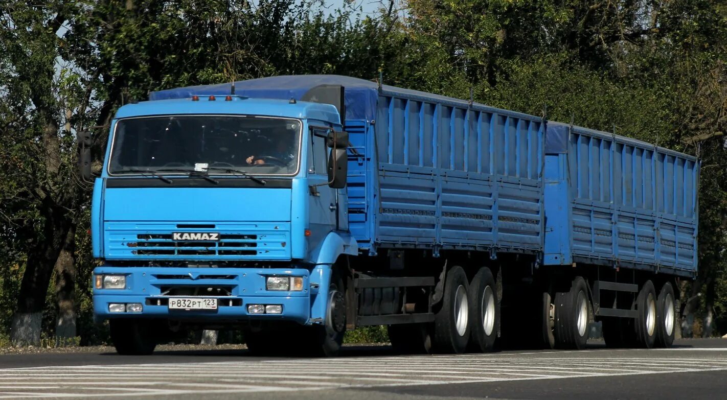 Камаз зерновоз. Камаз камаз-65117. камаз 65117. камаз бортовой 65117-6052-23. камаз-65117 (6x4).