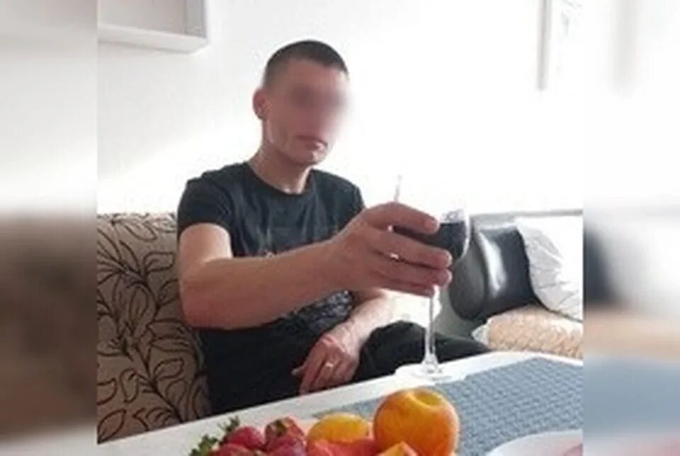 В самаре мужчина насмотрелся в интернете всякого. В самаре мужчина насмотрелся в интернете всякого. Симпатичные парни самары. Парень с ноутом. Парни самары.