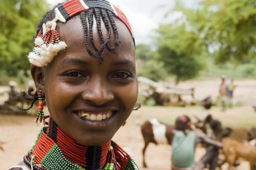 Красота африканских женщин. Эфиопия девушки подростки. Hamer Tribe. Tribal girl Замбия. Tribe girl