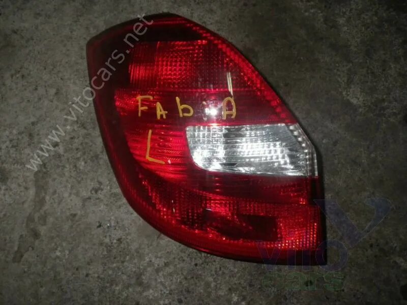 Задний фонарь фабия 2. Фонарь skoda fabia 2. фонарь задний левый шкода фабия 2. разбор заднего фонаря фабия 2. задний фонарь шкода фабия 2 в разборе.