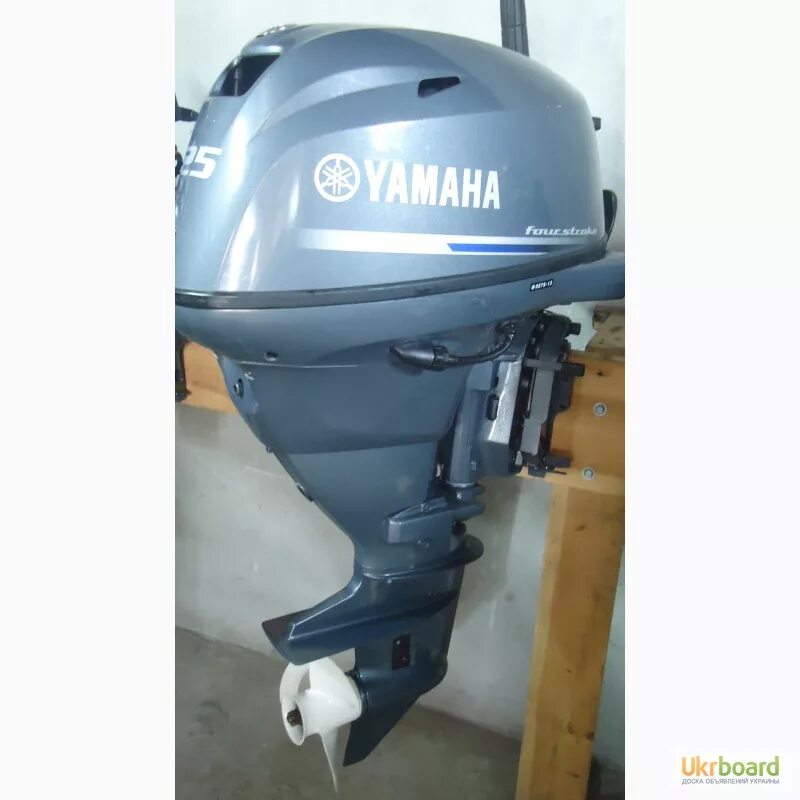 Лодочный мотор yamaha f5. Мотор лодочный yamaha 15. Yamaha 6 cmhs. С 4-х тактный. Yamaha 6 лодочный мотор.