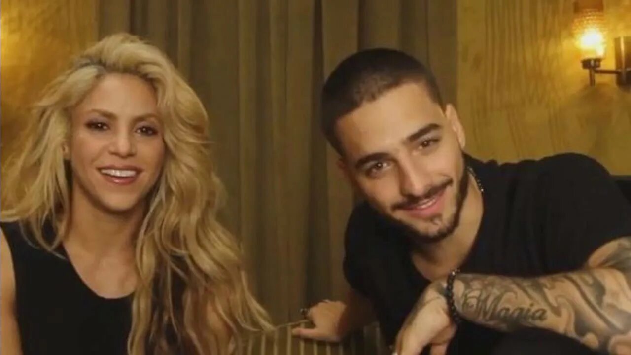 Maluma shakira. Chantaje одежда. Shakira feat maluma chantaje. Shakira feat maluma chantaje. Maluma.