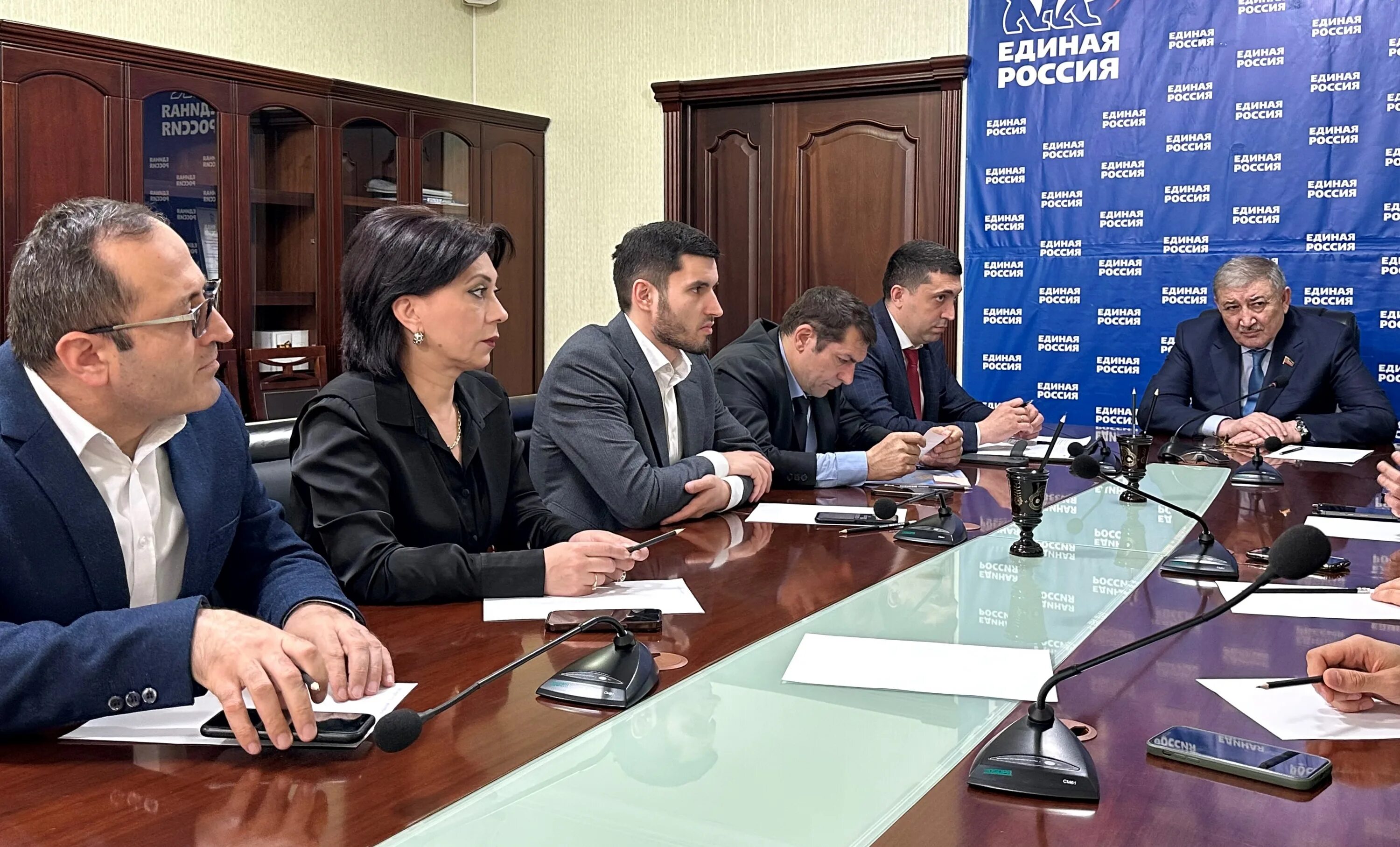 Дагестан махачкала. Махачкала группы. Зам мэра махачкалы. Bizning faxrimiz. Территория дагестана.