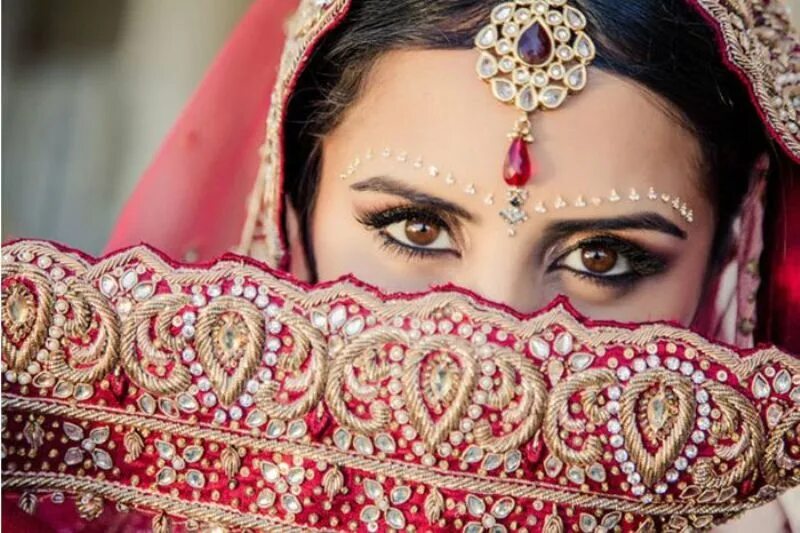 красивые индианки. хиндустанцы раса. индианка. красивые индианки. индуска крупным планом.