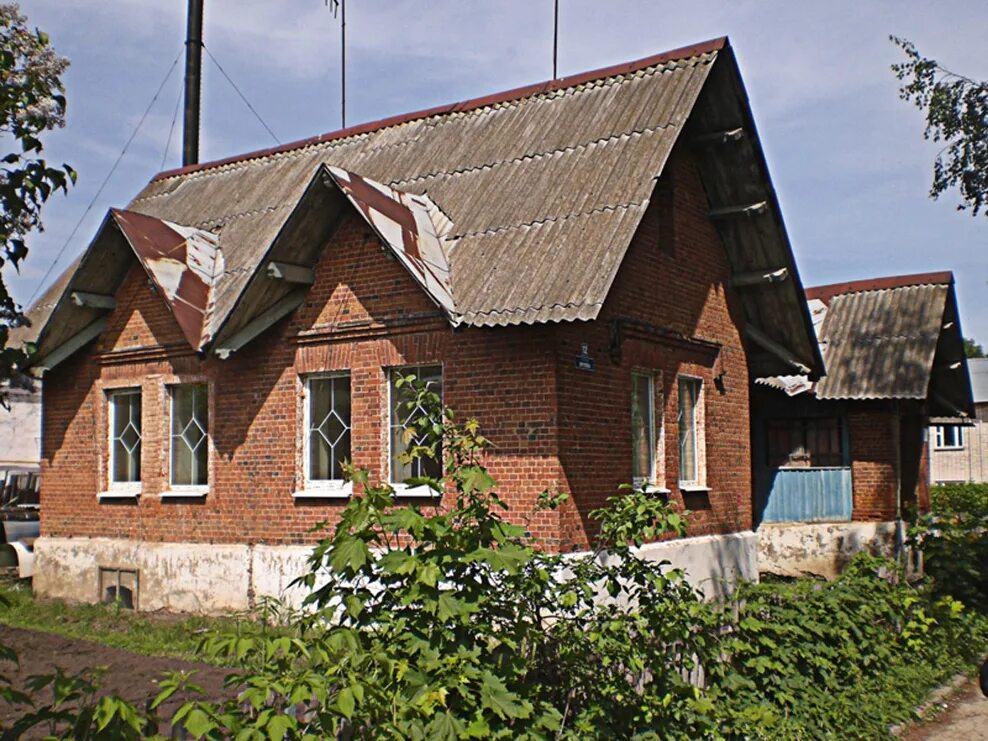 Дом в плавске тульской области. Дом садовника Плавск. Дом купца Окунева Плавск. Дом Гагариных в Плавске. Плавский район дома.