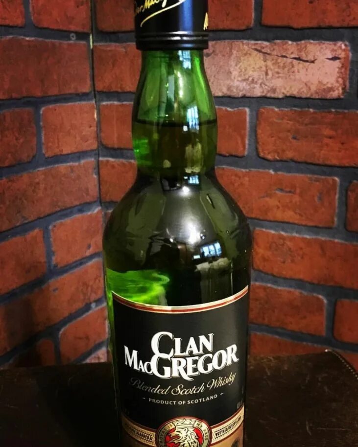 Виски clan macgregor. Клан МАКГРЕГОР виски. Виски шотландский Clan MCGREGOR. Виски Мистер МАКГРЕГОР.