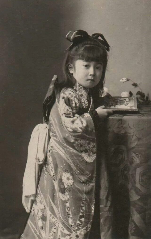 Старые фото азиатских женщин. Старый японец. Гейша 19 век. Фотографии японцев. Минэко ивасаки.