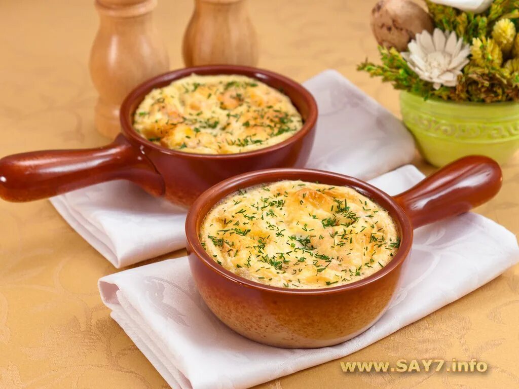 Омлет в горшочке. Яичница в горшочке. Картофельное суфле. Жаркое из рыбы в горшочках. Корейский омлет герандчим.
