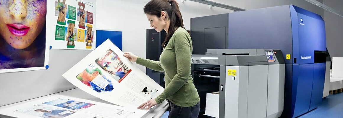 Print 12 8. Полиграфия. новинки печатной продукции. продавец полиграфии. konica minolta uv printer.