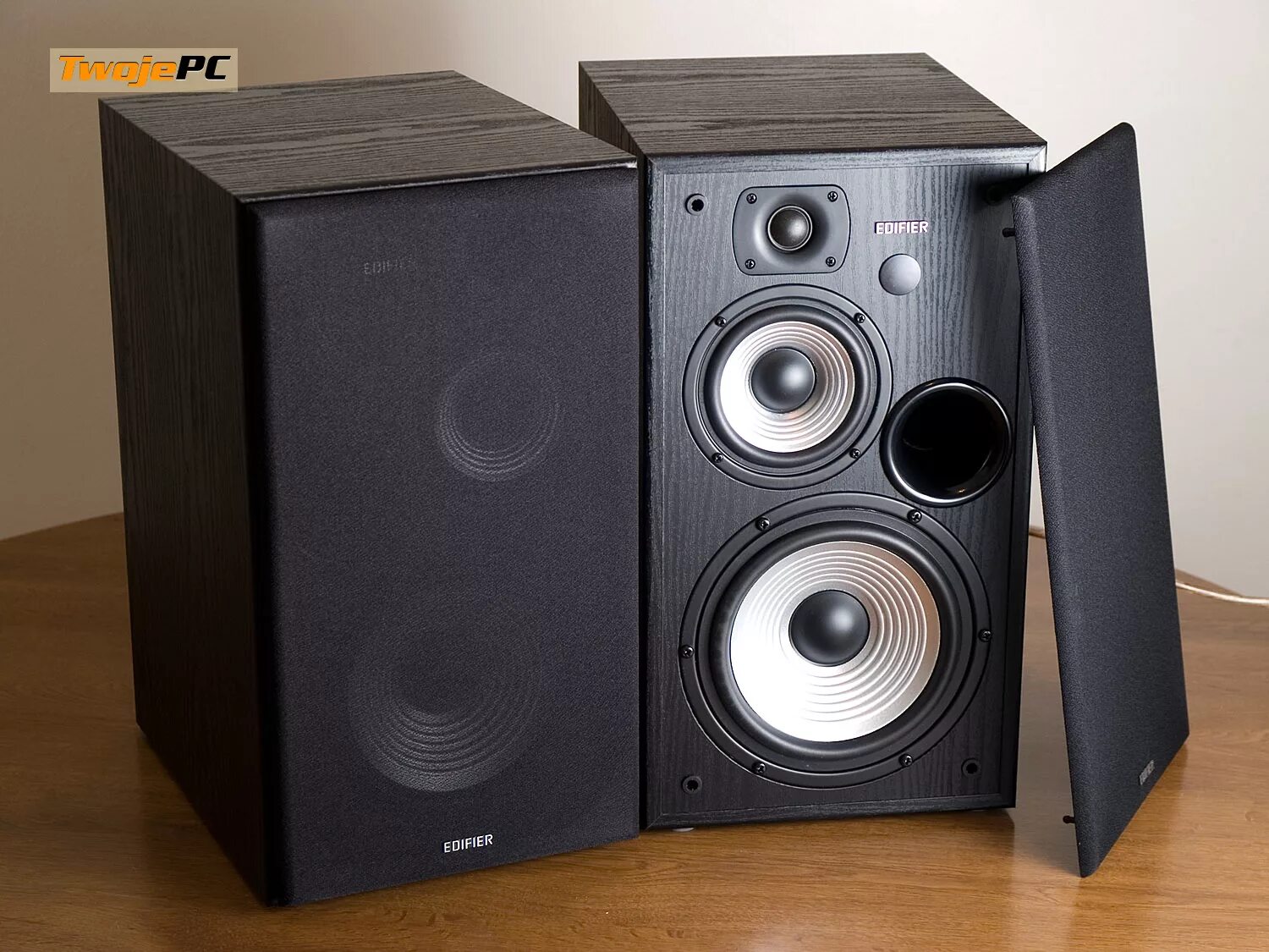 Колонки edifier r2850db. Edifier 2730db. edifier r2850db. edifier r33bt. эдифаер 2750.