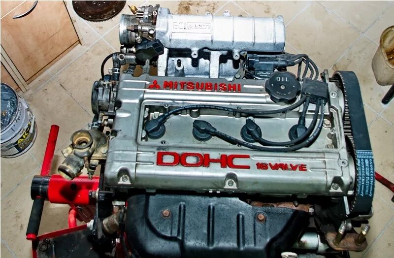 Мотор Митсубиси 4g63. Mitsubishi Eclipse 1g мотор. Mitsubishi 2.0: DOHC. Mitsubishi 4g63 2.4 литра.