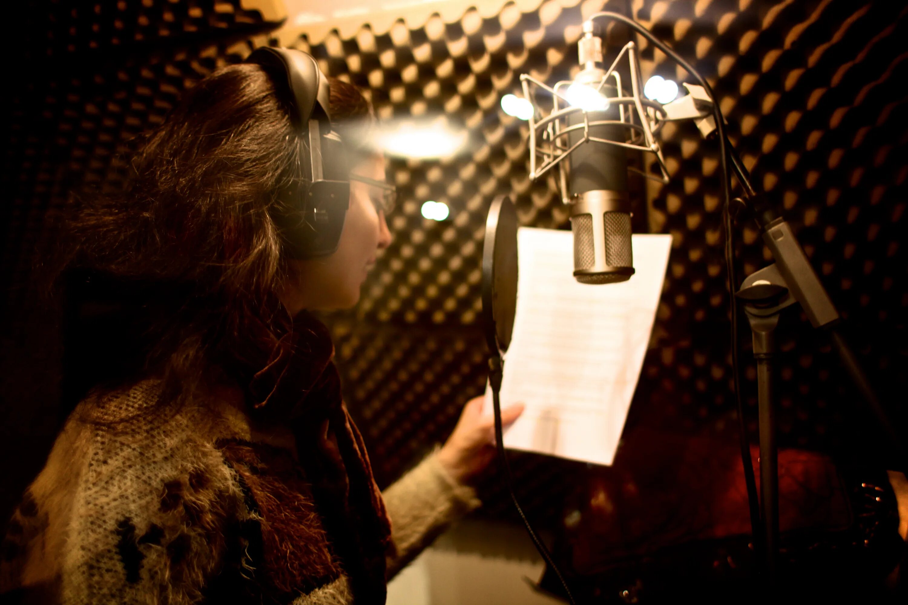 Voice recording. Voice over. диктор эстетика. микрофон для озвучки. voice эстетика.
