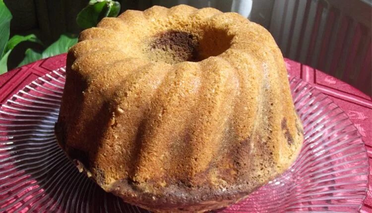 кекс нарезанный. кекс весовой. кексы с шоколадом внутри. кекс лермонтовская. маффин с кусочками шоколада.