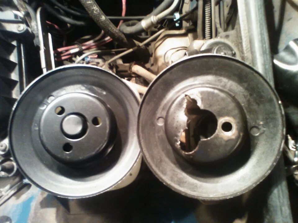 Шкив помпы на трассе - Lada 21074, 1,6 л, 2001 года поломка DRIVE2