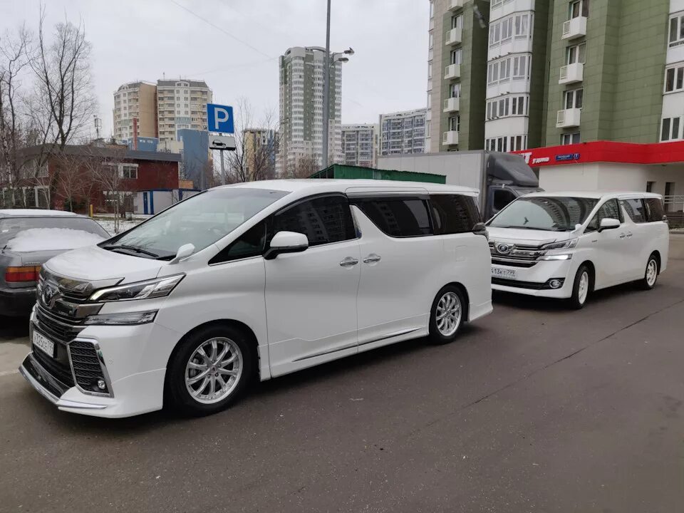 Чем отличается альфард от веллфайр. Toyota Vellfire 2. Toyota Vellfire 2017 Tuning. Toyota Vellfire 2.5. Toyota Vellfire Modellista.