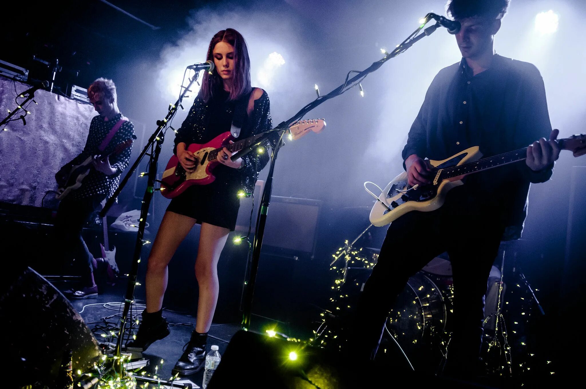 Песня элис группа. Wolf Alice. Wolf Alice Band. Группа Wolf Alice концерты. Wolf Alice вокалистка.