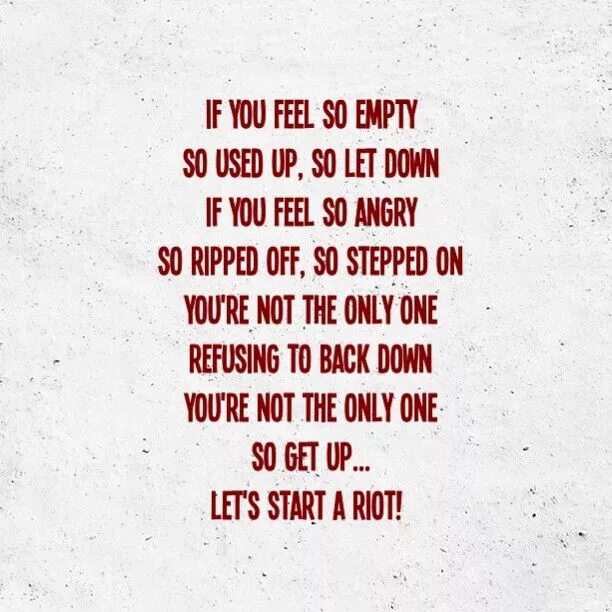 Three days grace тексты песен. Three days grace тексты. riot three days grace. песни riot three days grace текст. feeling empty.