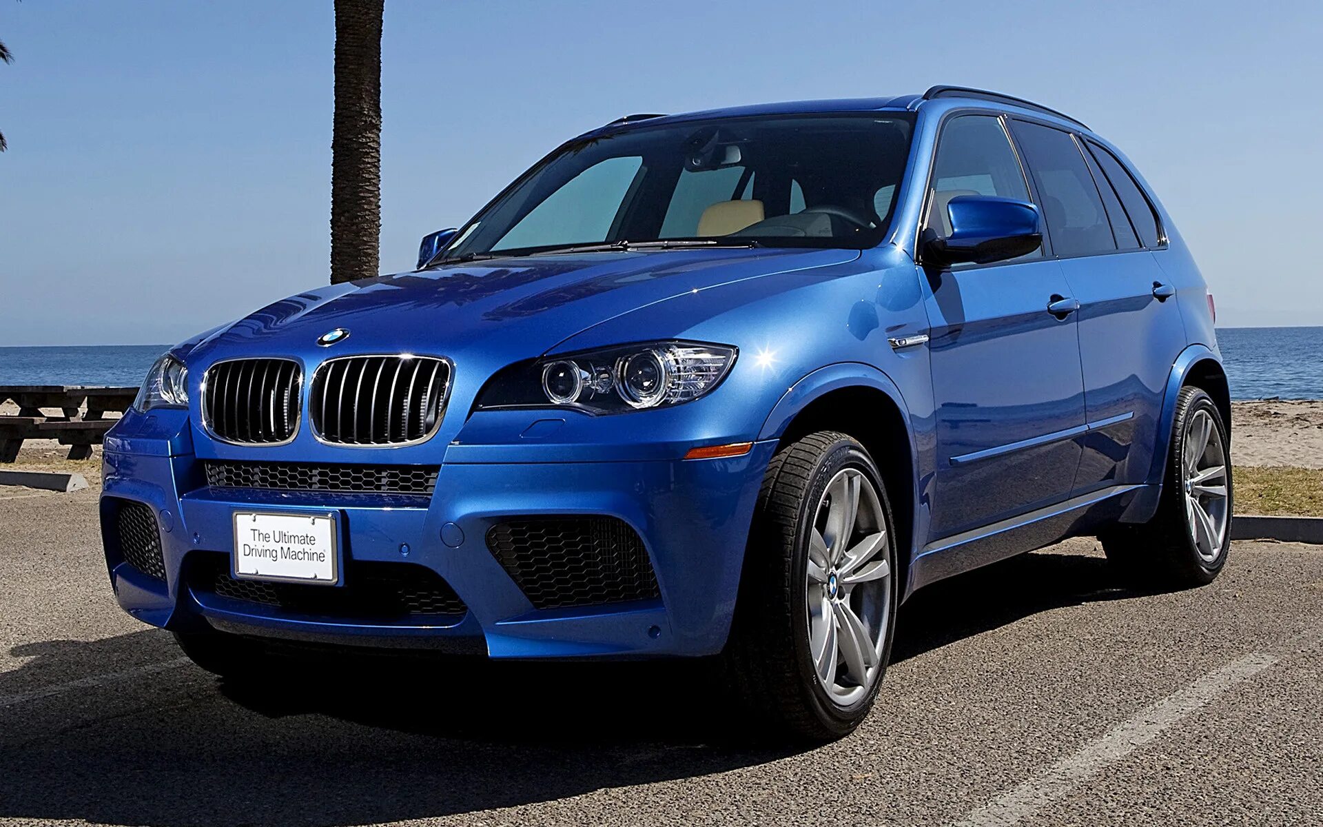 Х 5 сайт. БМВ Икс 5. БМВ Икс 5 м. BMW x5 m5 2012. BMW x5m 2012.