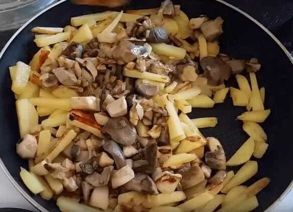 Пожарить картошку с грибами замороженными на сковороде. Пожарить картошку с грибами замороженными на сковороде