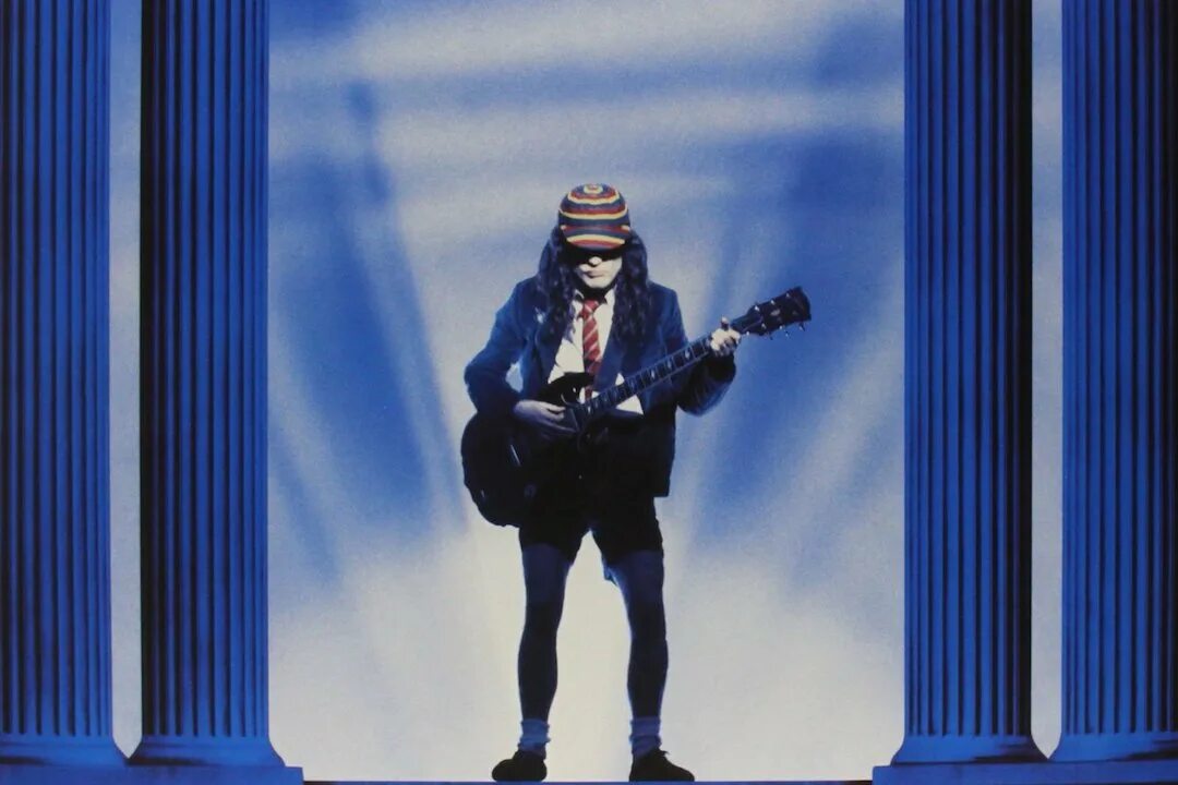 Ac dc who made who 1986. Who made who ac/dc обложка альбома. Ac dc плакат. Who made who. Ac dc who made who 1986.