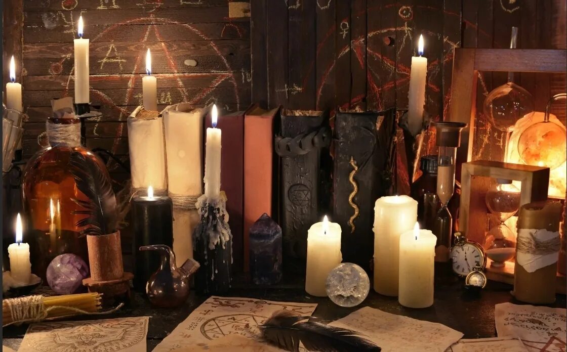 Ритуалы со свечами. Магические атрибуты. Свечи колдовство. Предметы для магического ритуала.