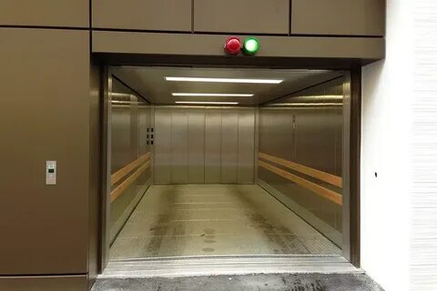 Лифт с подвижным полом