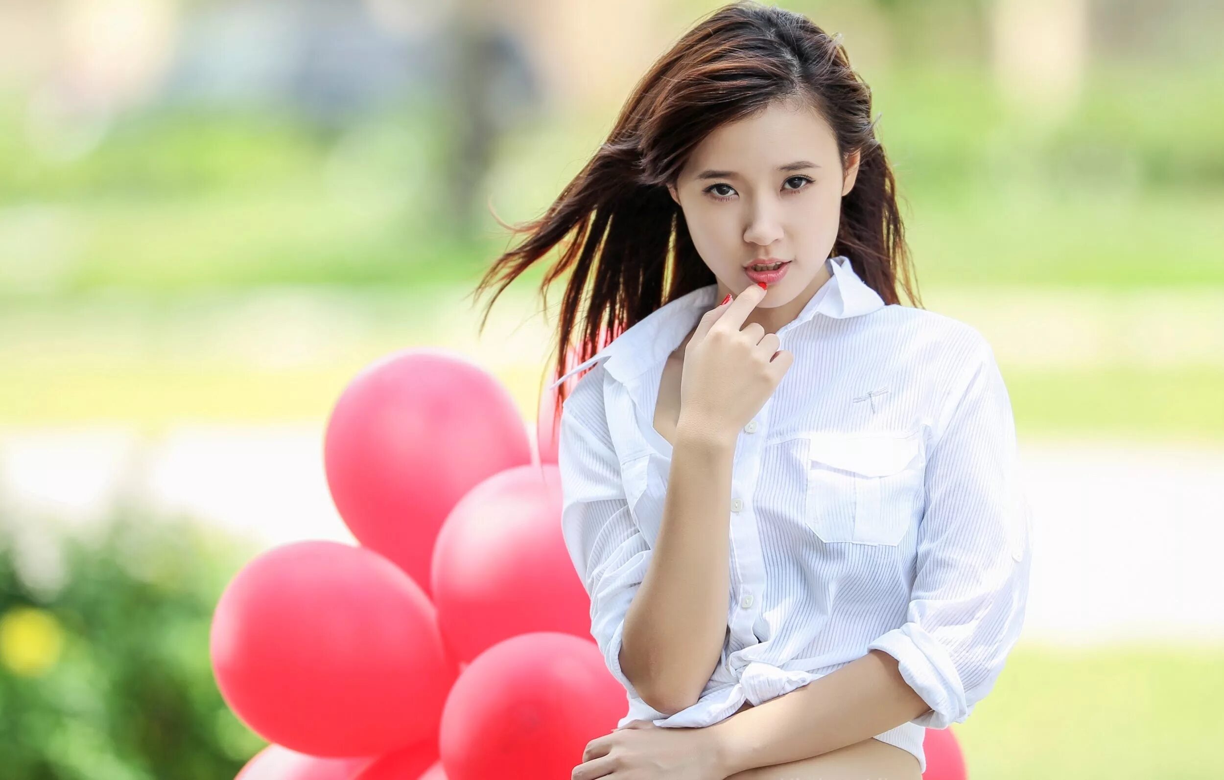 Азиатские девушки в мини. Beautiful girls песня love juan. Beautiful girls песня love juan. Love beauty. Gigi love.