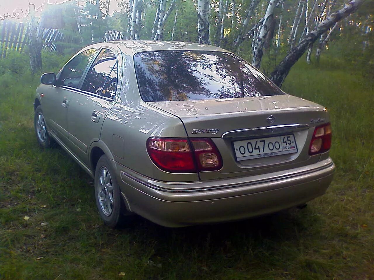 Купить б/у Nissan Sunny B15 1.5 AT (105 л.с.) бензин автомат в Екатеринбурге: се
