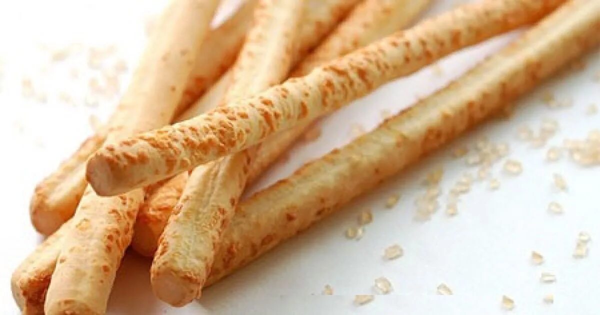 Палочки рецепт с фото. Соломка breadsticks. Соломка палочки сырные. Соломка с кунжутом. Палочки из колбасного сыра.