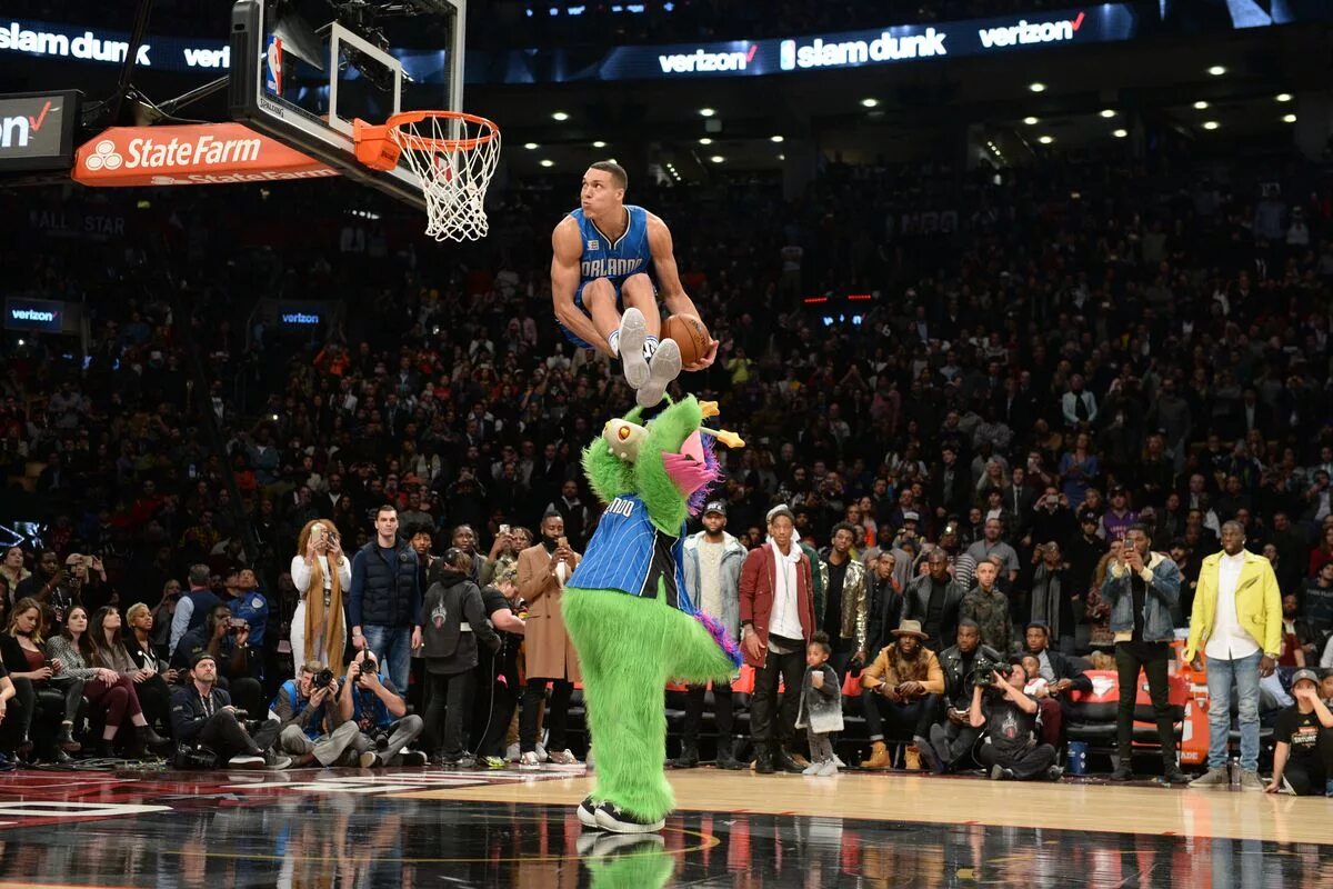 Осп данк. Aaron Gordon NBA. Данк Контест Гордон. Slamdunk Contest данк Арон Гордон. Aaron Gordon Dunk.