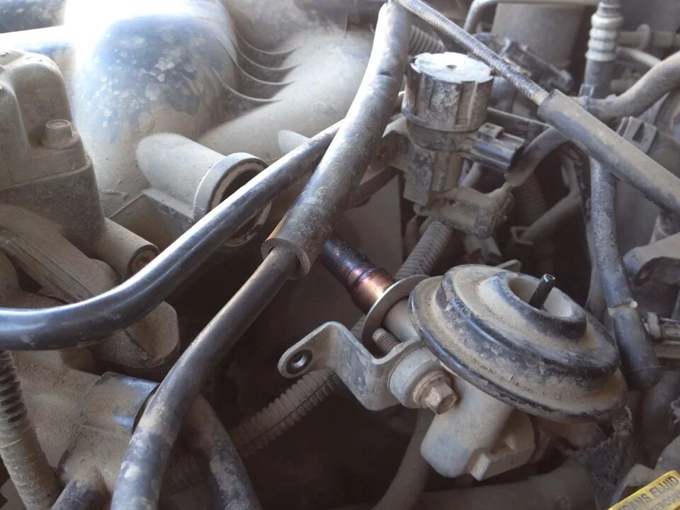 Клапан егр ford explorer 4 4. 3. Клапан егр форд маверик 2. Маверик егр. Датчик egr форд маверик.