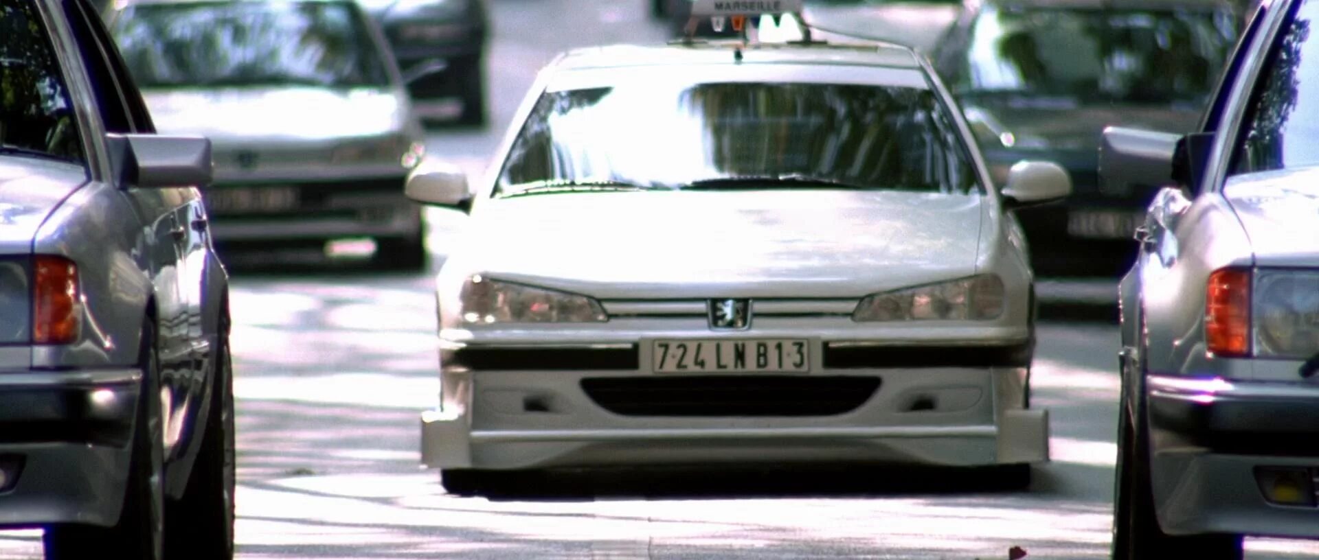 Peugeot 406 из такси. Пежо 406 фильм такси франция. Такси фильм 1998 lordfilms. Покажи такси 1 2 3. Peugeot 406 taxi 1998.
