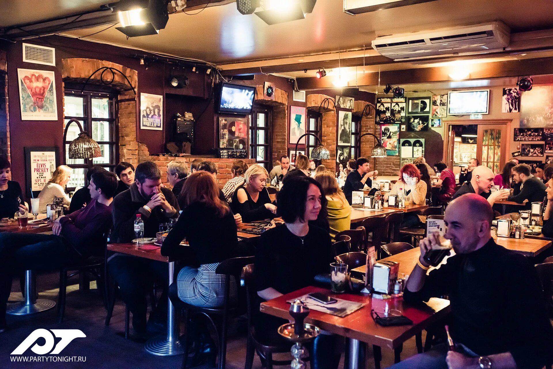 ритм-блюз кафе староваганьковский переулок. Blues в москве. староваганьковский переулок 19 с 2. Blues в москве. ритм блюз кафе (rhythm & blues cafe).