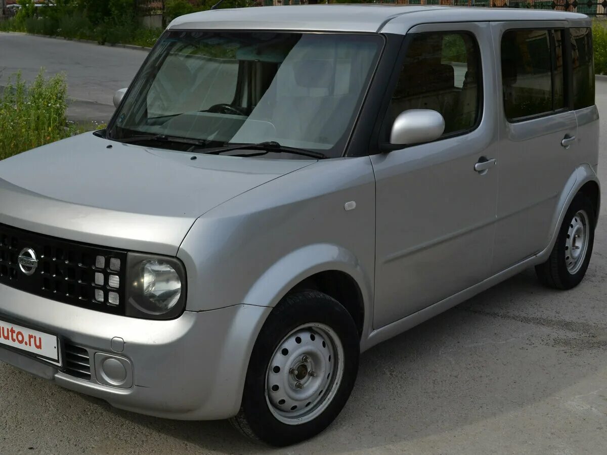 Ниссан куб отзывы. Nissan Cube 2003. Nissan Cube z13. Nissan Cube 2003 long. Nissan Cube Cubic.