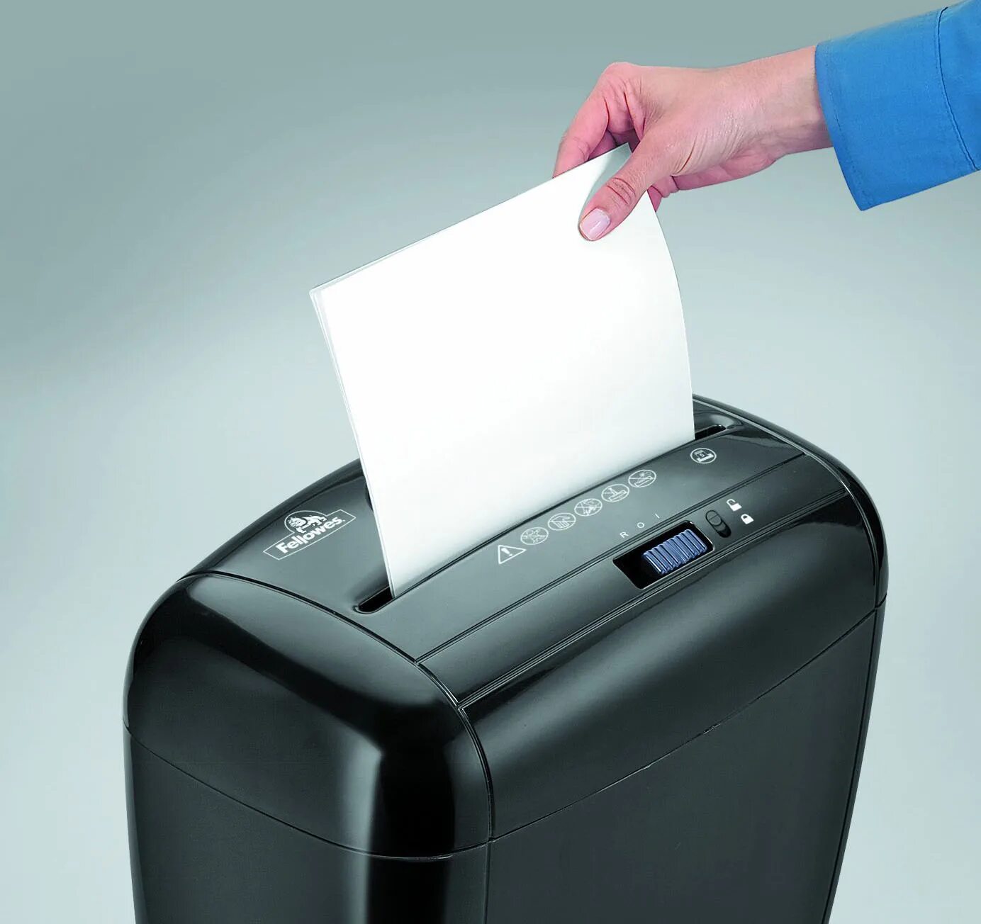 Как называется шредер. Fellowes powershred p-35c. уничтожитель бумаги шредер. шредер fellowes s8-89c. шредер аппарат с бумагой.