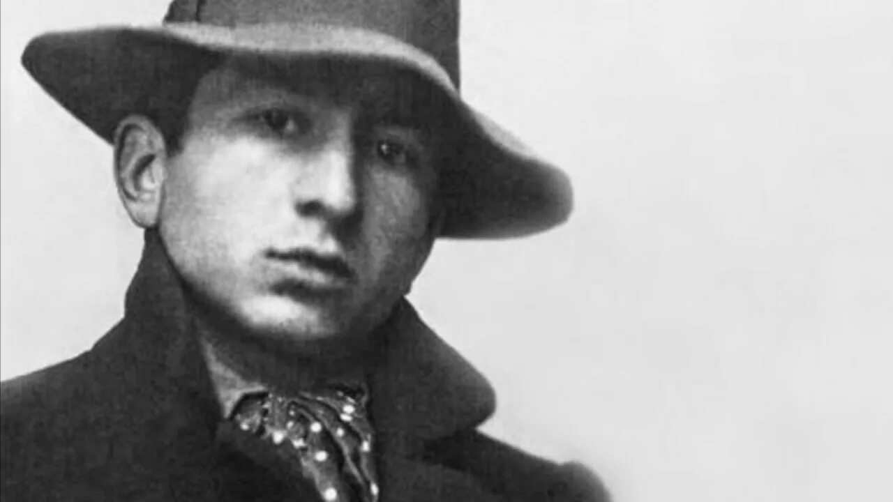 Егише чаренц. Егише чаренц поэт. портрет поэта егише чаренца.