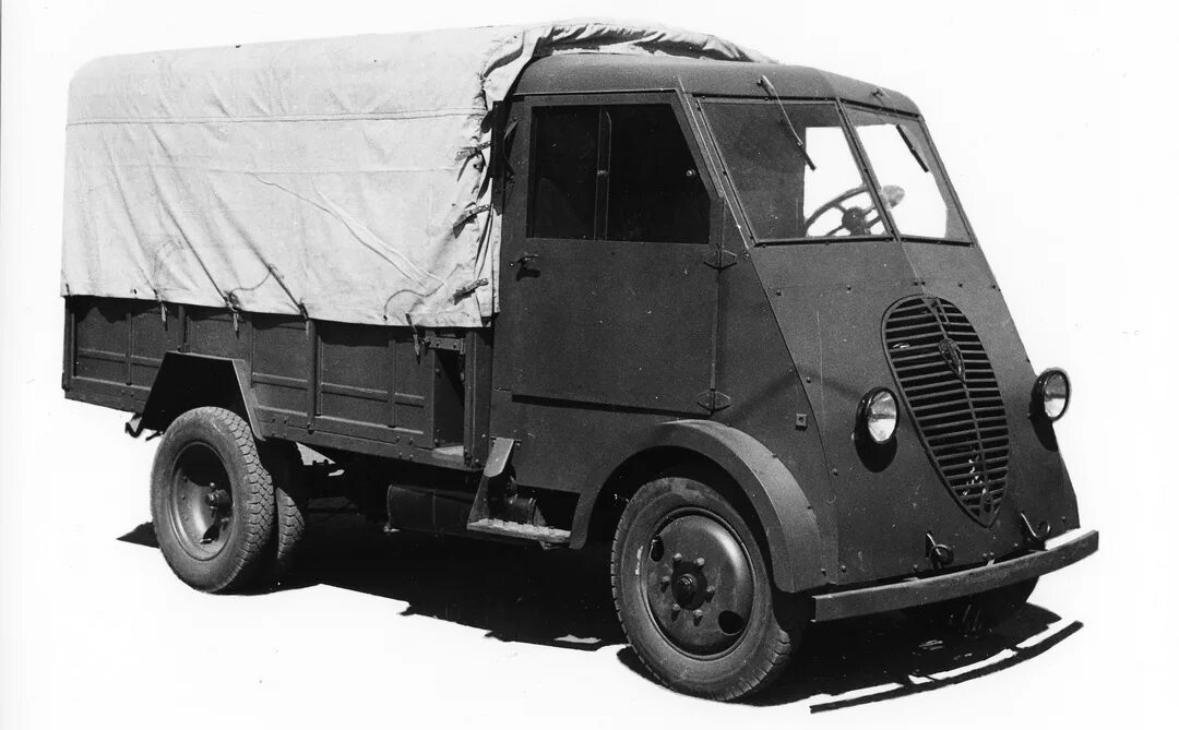 Купить дизельную легковую. Peugeot DMA. Peugeot DMA 1/35. Peugeot DMA France 1940. Peugeot DMA кабина.