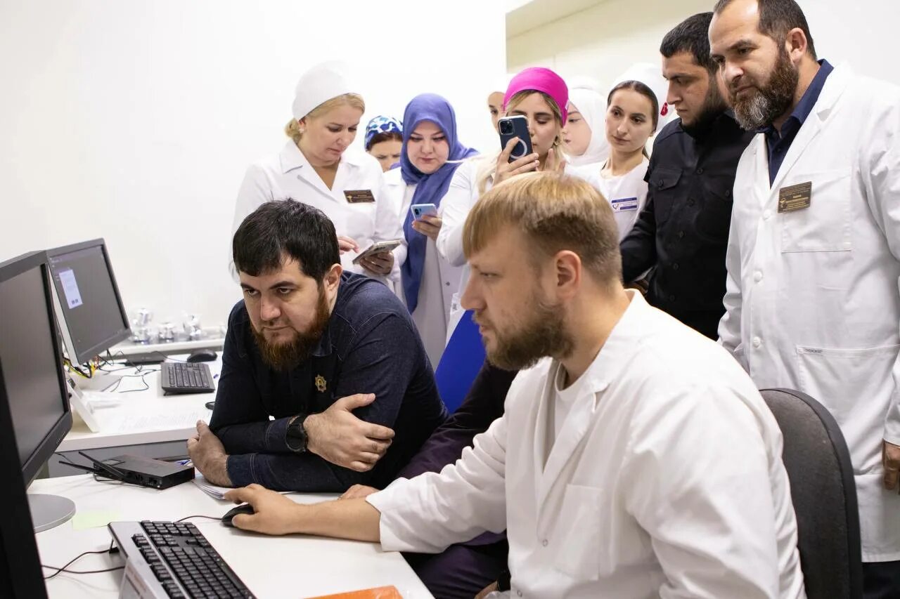 Республиканская детская клиническая больница грозный. Стоматологическая поликлиника г грозный. 4 гор больница грозный. Клиники чеченской республики. Республиканская стоматологическая поликлиника грозный.