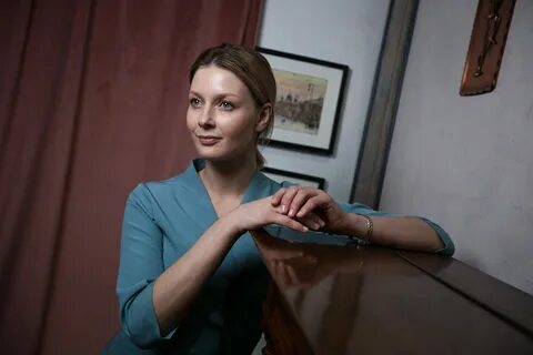Между нами выпал