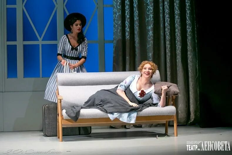 Театральные интерпретации. В этом милом старом доме спектакль ленсовета актеры. Смешанные чувства спектакль. В этом милом старом доме спектакль с боярским. Театр ленсовета в этом милом старом доме.