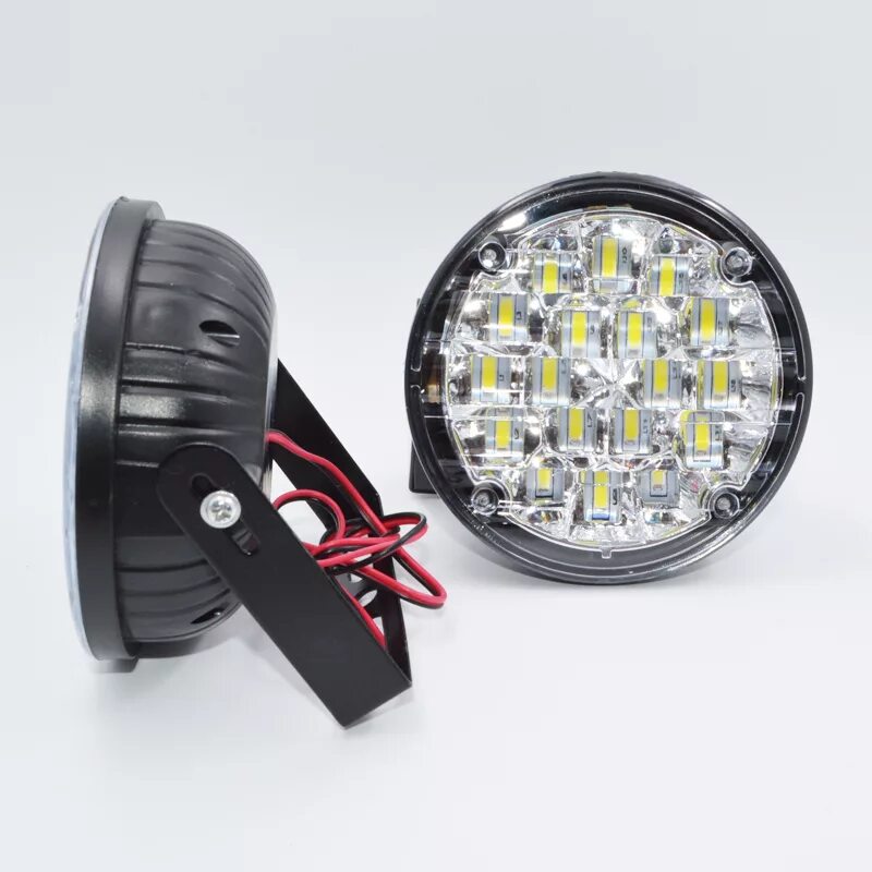 Противотуманные фары диодные 12 вольт. Светодиодные туманки cree led. Фары дневного света 12 в 6 led 2,4 вт 2 шт. Фара светодиодная 18w ближнего света. Противотуманные фары светодиодные для автомобилей.