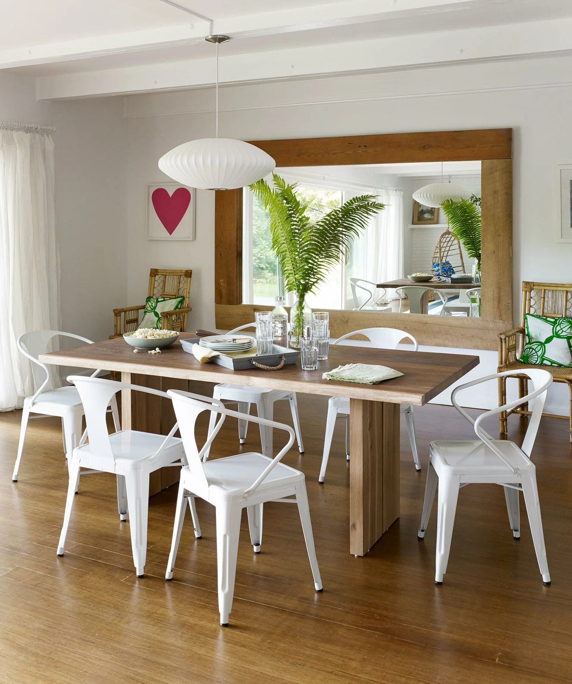 Bedroom dining room. Красивый обеденный стол. Кухня столовая. Красивые кухни столовые. Дизайнерские кухонные столы.