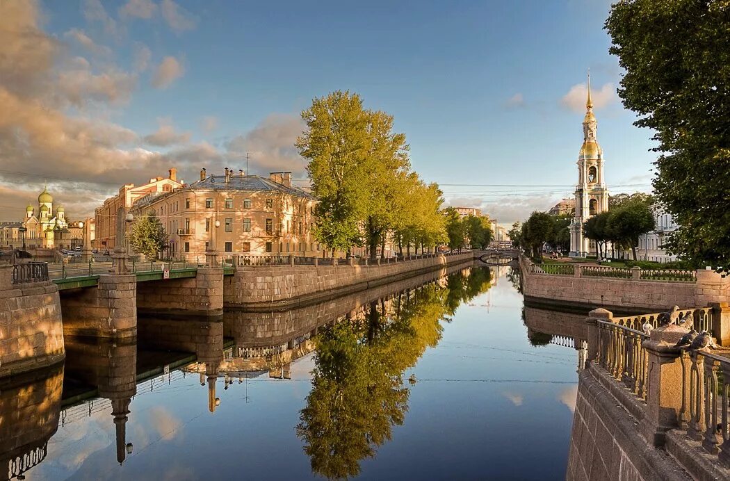 Фото санкт петербурга летом. Семимостье в Санкт-Петербурге. Пикалов мост Семимостье. Семимостье набережная канала Грибоедова. Мосты Петербурга Семимостье.