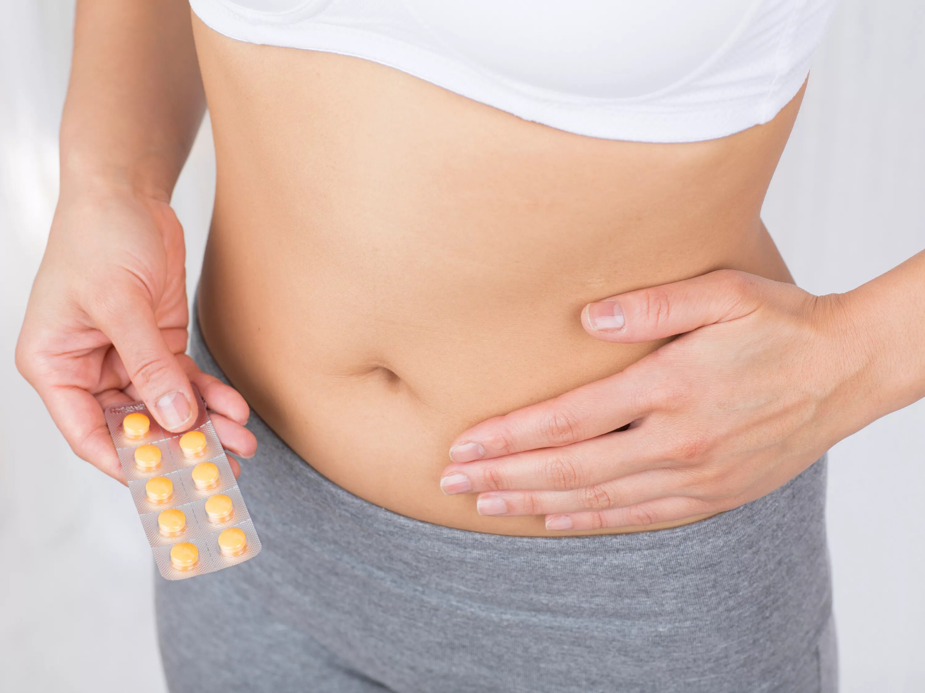 Пищевое отравление фото. Плоский женский живот. Стройная фигура. Бады для похудения. Сильная боль в животе.